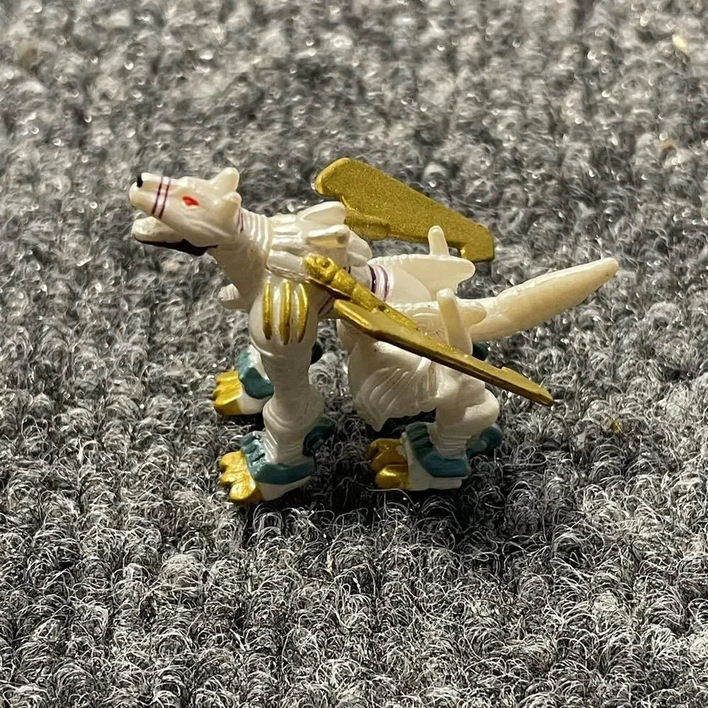 Vintage 2002 Digimon Kendogarurumon Mini Figure Bandai White Gold Wings Anime